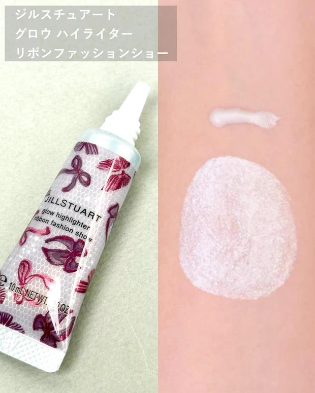 ジルスチュアート　グロウ ハイライター　リボンファッションショー