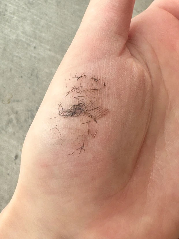 02 インウイ　マスカラ　アイメイク