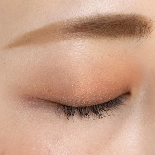 【2024年春夏】おすすめのアイシャドウ4選☆スウォッチや仕上がりをレビュー！どんなシーンに合うのか、おすすめの使い方も解説_10_2