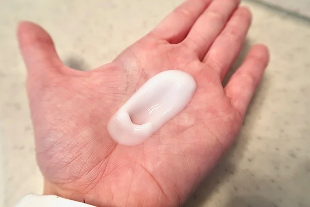 【朝のヘアセットの前に♡】イグニス イオ フレグランス フィクサー、ミーファ フレグランスUVスプレー_3_2