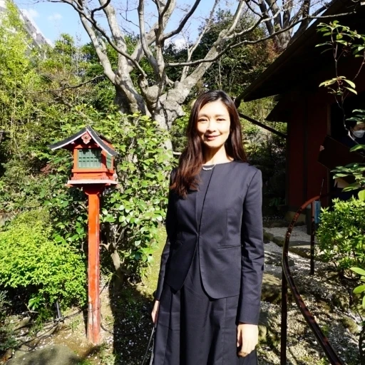 【今日のメイク】フォーマルなセットアップに合わせるメイクは？40代ママの〈卒入学式メイク〉を紹介します！_6