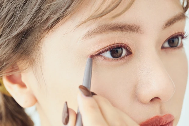 アンティーク柄の振袖にオススメのアイメイクHOWTO　山本舞香