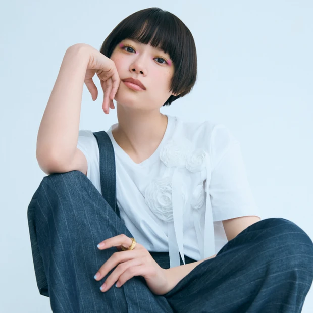 杉咲 花さん×中野明海さん。目尻のピンクでまなざしに花を咲かせるメイクH…