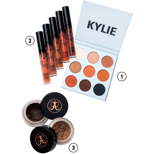 ①Kyshadow The Bronze Pallete $42、②Matte Liquid Lipstick 各$17/Kylie Cosmetics ③Dipbrow Ⓡ Pomade Chocolate、Caramel 各$21/Anastasia Beverly Hills