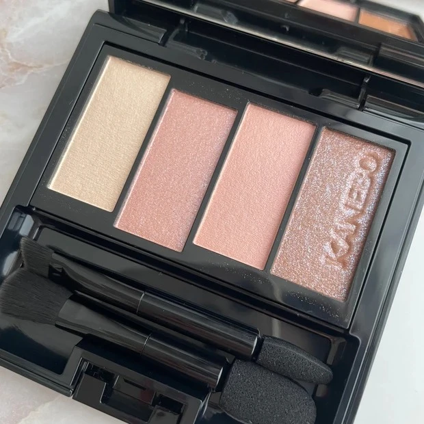 カネボウ カラードシャドウ 06