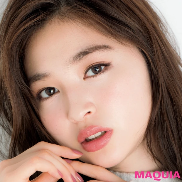 「チークを塗る位置を教えてください！」長井かおりさんが教える基本のメイク…