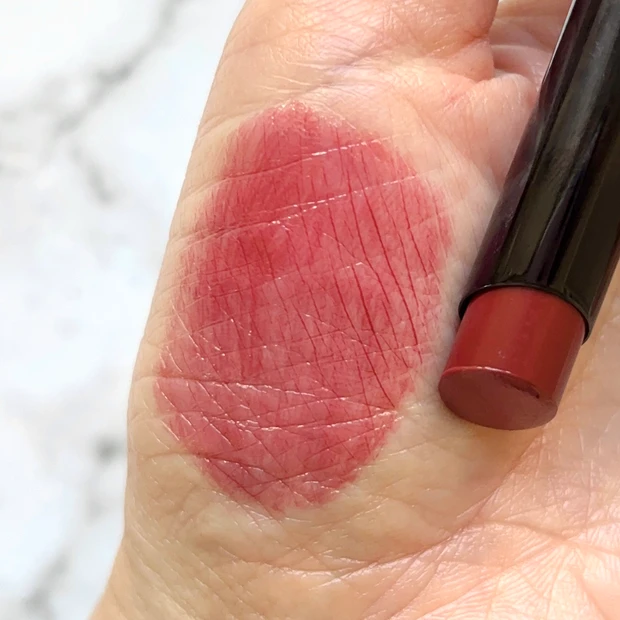 リップモンスター 20 いたずらベリーの道標のスウォッチ