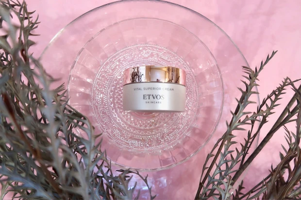 【アロマの香りを嗅ぎながら至福の保湿スキンケア】ETVOS ヴァイタルスペリアライン_6_1