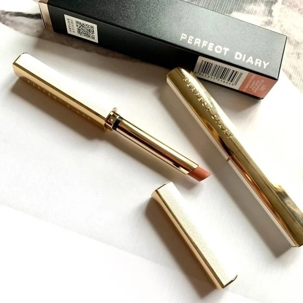 【中国コスメ】PERFECT DIARY（パーフェクトダイアリー）サテンルージュ スリム リップスティック