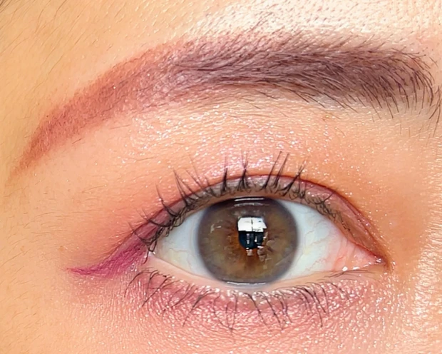 偏光ラメ必見】BOBBI BROWN(ボビィブラウン)秋コレ2024