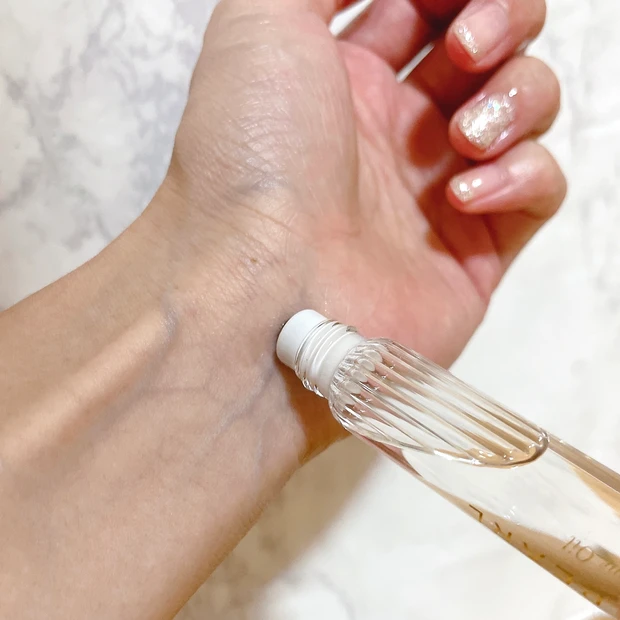 速報！【Her lip to BEAUTY(ハーリップトゥ)】大人気ロールオンパフュームオイルに、コンパクトミラーがついたセットが数量限定で登場！_5_1