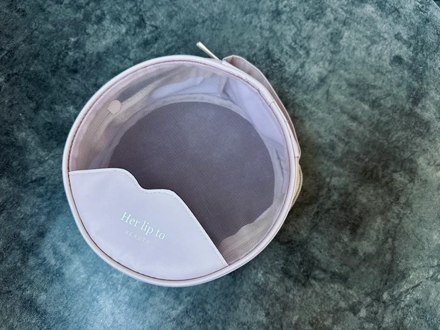 MAQUIA9月号 Her lip to BEAUTY × MAQUIA まんまるバニティポーチ