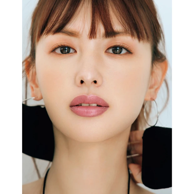 どんなメイクも一気に洒落る！ 唇のポテンシャルを高める「粘膜見えリップ」…