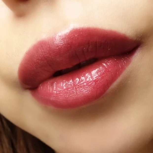 ホリデーコレクション2022 ホリデー ホリデーコスメ クリスマスコフレ RMK リクイドリップカラー EX-01 ベネチアンレッド