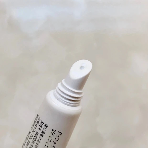 Ayakoさんおすすめのリップバーム&リップクリーム_Difine Beauty ディファイン ビューティ 3ディフィニション ビューティ リップセラム_2