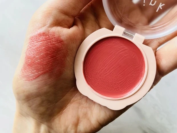 upink ドリーミーグロウチーク 全1色 01 ブルーミン ¥1320 スウォッチ