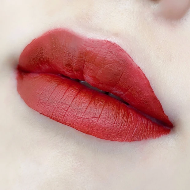 【入手困難な無重力リップ！】ADDICTION ザ マット リップ リキッド


_2