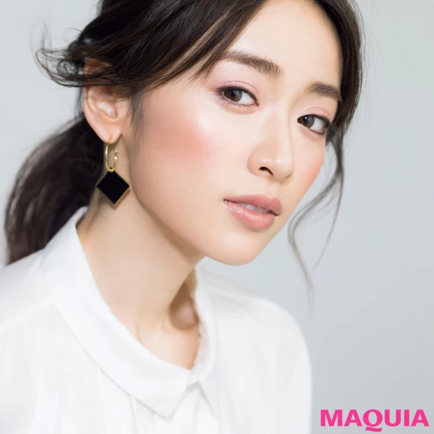 ￥1200のアイシャドウパレットで作る黒田啓蔵流・3つのアイメイク