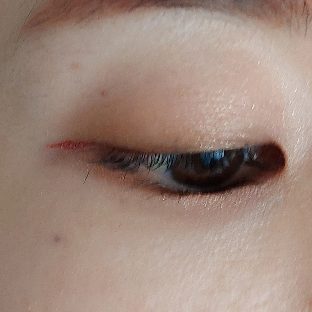 ADDICTIONの「アイ&チーク コンパクトアディクション“ストーリー オブ ライフ”」を紹介|スウォッチからメイクレシピまで解説します!【クリスマスコフレ2022】_5_2