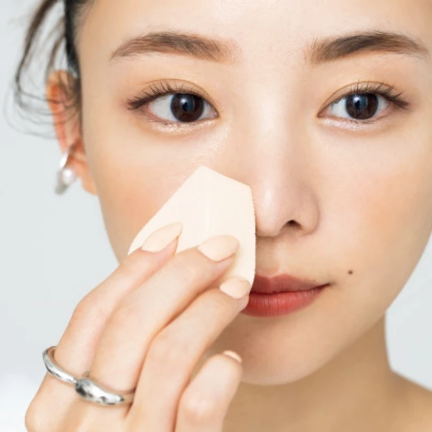 プロが教える崩れないベースメイク。気になる鼻周り、目元、唇はこれで解決！