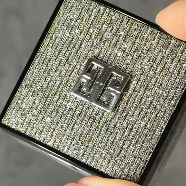 【GIVENCHY ホリデーコレクション2025】ブルベ冬が徹底レビュー|アイシャドウ・リップ・パウダー全色スウォッチ_8