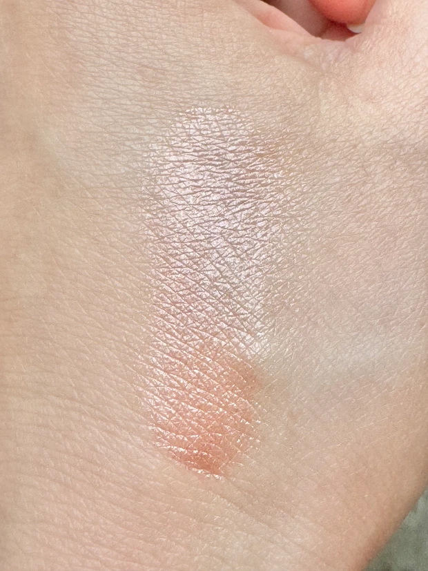 ミネラルアイバーム　エトヴォス　アイシャドウ