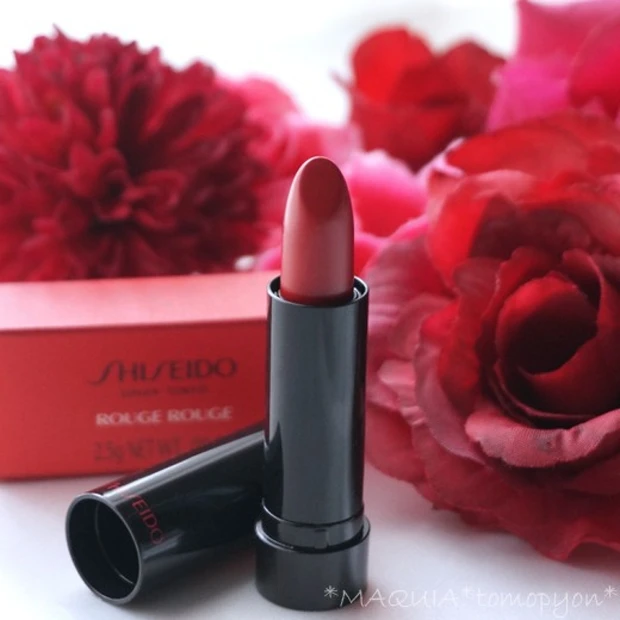 肌まで綺麗に見える赤リップ!SHISEIDO ルージュ ルージュ 16色から自分に似合う赤を!