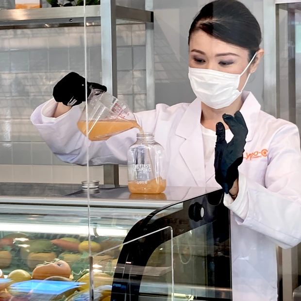 【マズいで有名なリポＣ】を美味しく飲むジューススタンドが期間限定でオープン！＠表参道〜10/31まで_4_2