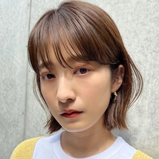 ボブ　30代　40代 ヘアスタイル　秋ヘアカラー　前髪あり