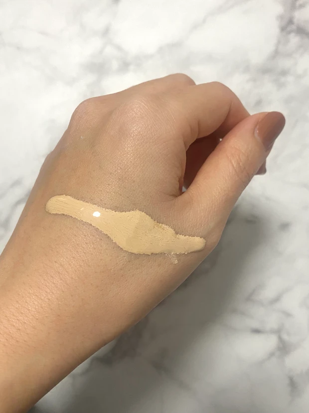 スキンレゾネートリキッドファンデーション