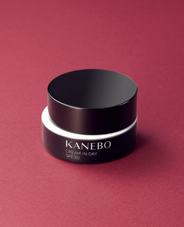 最新 小嶋陽菜さん愛用のスキンケア KANEBO クリーム イン デイ Ⅱ