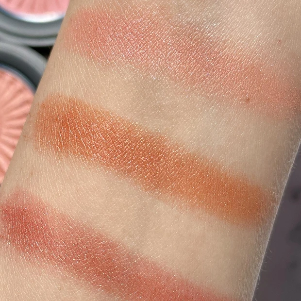 【MAQUIAインフルエンサーのオッス！推しコス】即売り切れ？！限定コスメが〝定番化〟♡全色スウォッチ有り_3_2