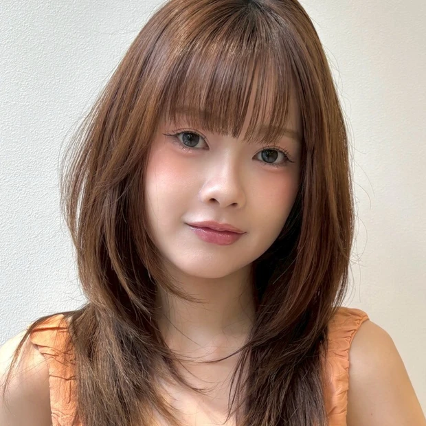 【最旬ロングヘア】ハイレイヤーでいつもの髪型をアップデート！ ダウンスタイルが映えるロングレイヤー