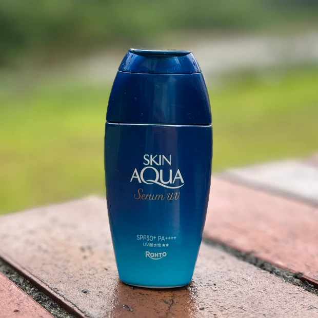 スキンアクア ヒアルロンセラムUV