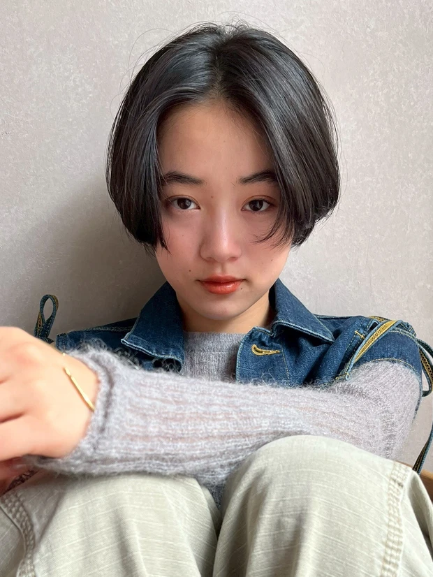 髪型 ショート ショートヘア センターパート ハンサム スタイリング