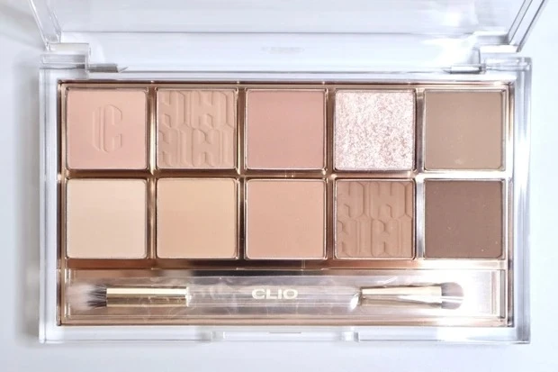 【おすすめ韓国アイシャドウ③】CLIO（クリオ） プロ アイ パレット 11　WALKING ON THE COSY ALLEY 各￥3740