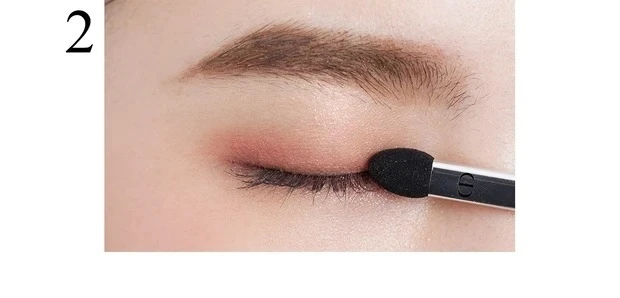 【一重アイメイク】ディオール サンク クルール クチュールの使い方_2