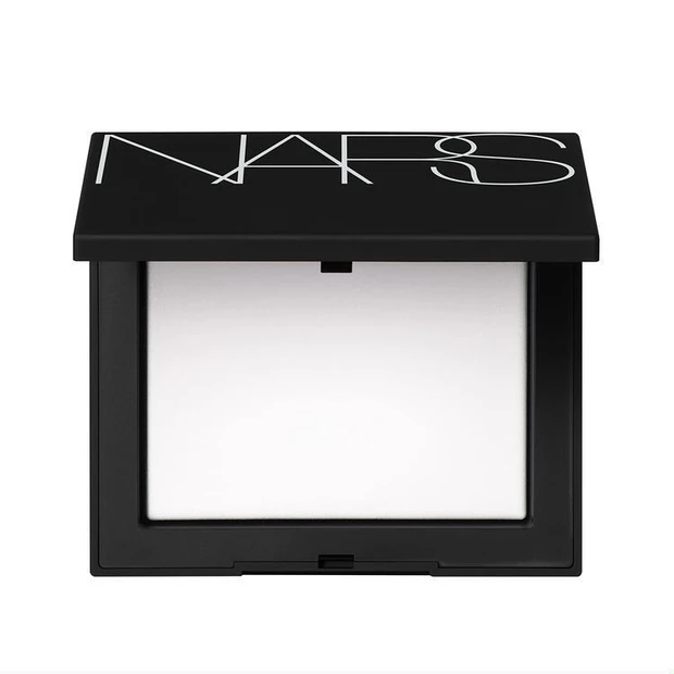 NARS(ナーズ)リフ粉とは ライトリフレクティングセッティングパウダー プレスト