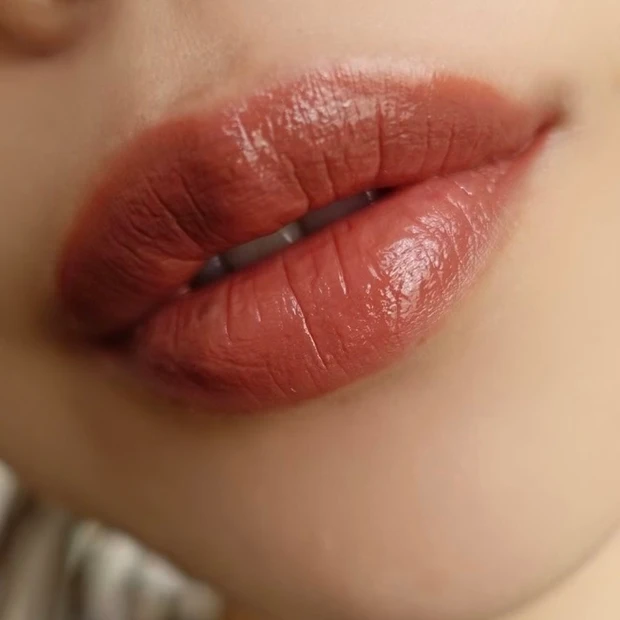 RMK アールエムケー リクイドリップカラー liquid lipcolor リクイド リップカラー デパコスリップ リキッドリップ 02 ウォームバタースコッチ