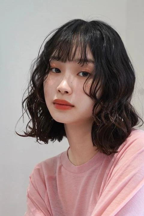 冬 ヘアカラー 暗め アッシュグレージュ ロブ パーマ