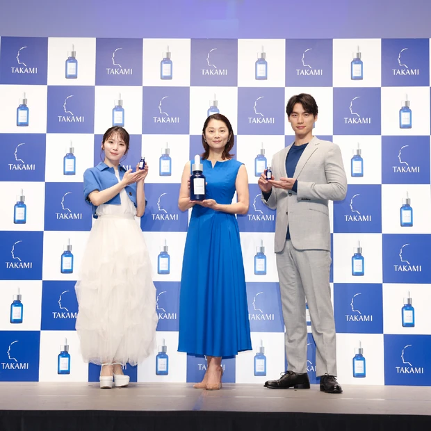 【タカミスキンピール20周年記念】小池栄子さん・福士蒼汰さん・松岡茉優さんが新CM発表会に登壇！