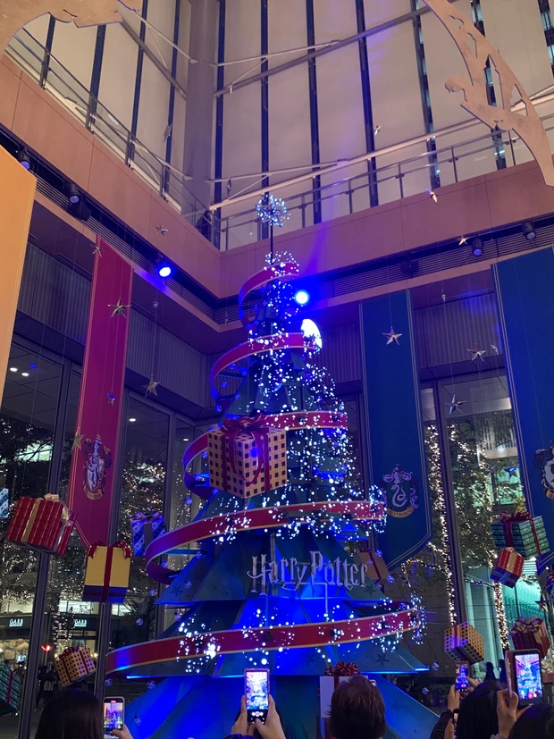 手のひらコスメ【to/one ペタルフロートアイシャドウ】で誰でも簡単に儚げeyeを作れる♡クリスマスコフレ2021の情報も…!!_10_3