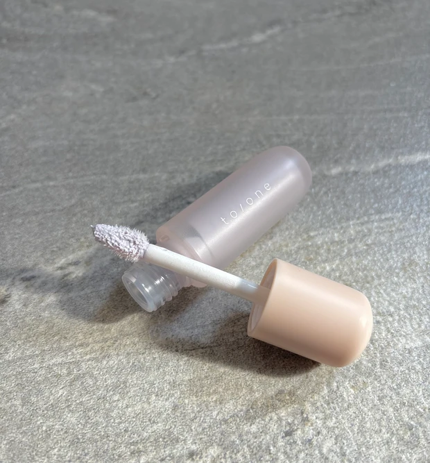 トーン ルミナス グロウ リキッド ベースメイク ハイライト チーク 2026 新作 春コスメ 全色スウォッチ イエベ ブルベ