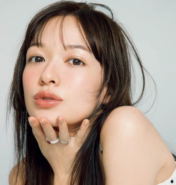 マキア人気記事ランキング6位 【2026年最新・多幸感メイク】"丸みアイメイク”でくりっと可愛い瞳に！ 3つのテクニックをプロが解説