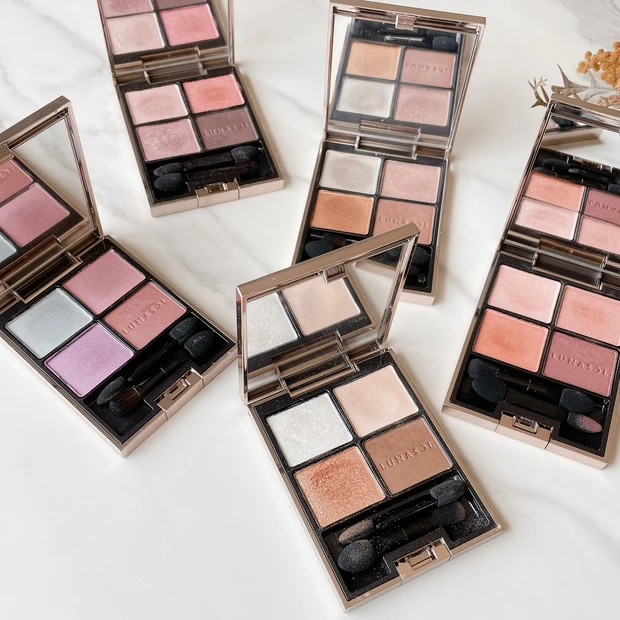 〈完全保存版〉手持ち全色レビュー【ルナソル アイカラーレーション】大人気のアイシャドウを徹底レビュー_2_2