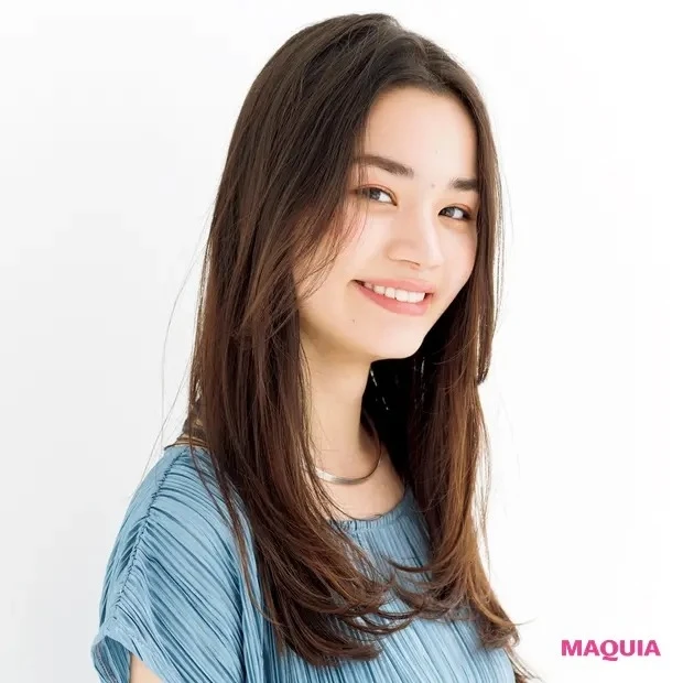 【髪のお悩みQ&A】「クセ毛でうねる」悩みにおすすめの対策_ヘアセット_1