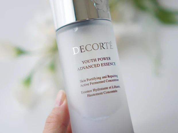 コスメデコルテの化粧水が1万5千円超えでも買いたい理由【マキアエディターズの「オッス！推しコス」】