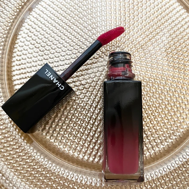 【CHANEL新作リップ】おすすめ！発色・ツヤ・潤いが揃った落ちにくい万能リキッドルージュ_2_1