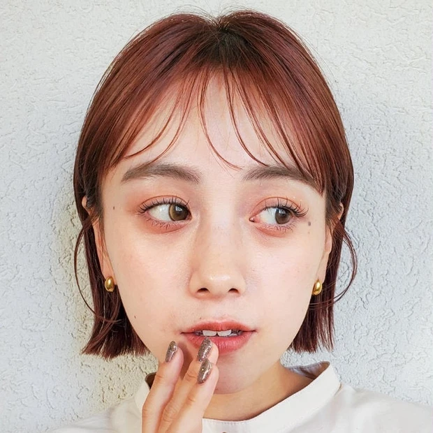 ボブ　ヘア　髪型　ヘアスタイル　30代　40代　大人　前髪あり