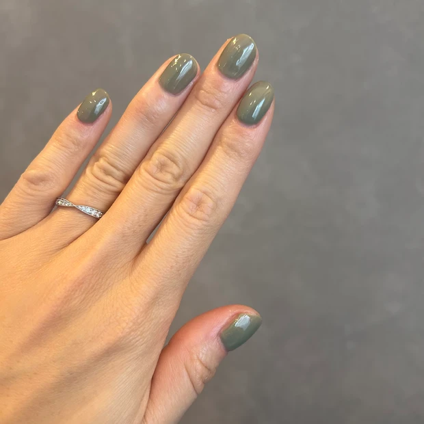 ジェルネイルブランド【グランジェ】のオリーブカラーを買い足しました_2